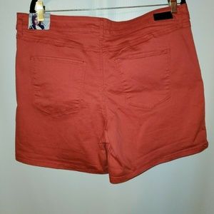 sound style bobby boyfriend shorts